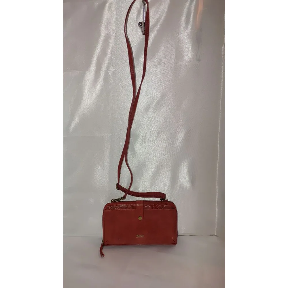 The Sak Iris Smart Phone Leather Crossbody